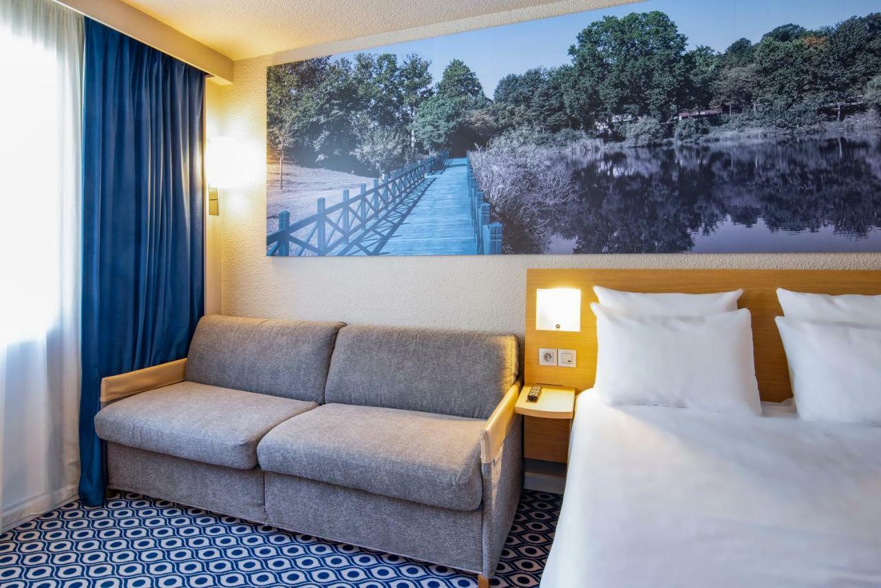 Hotel Novotel Sud La Source 4*